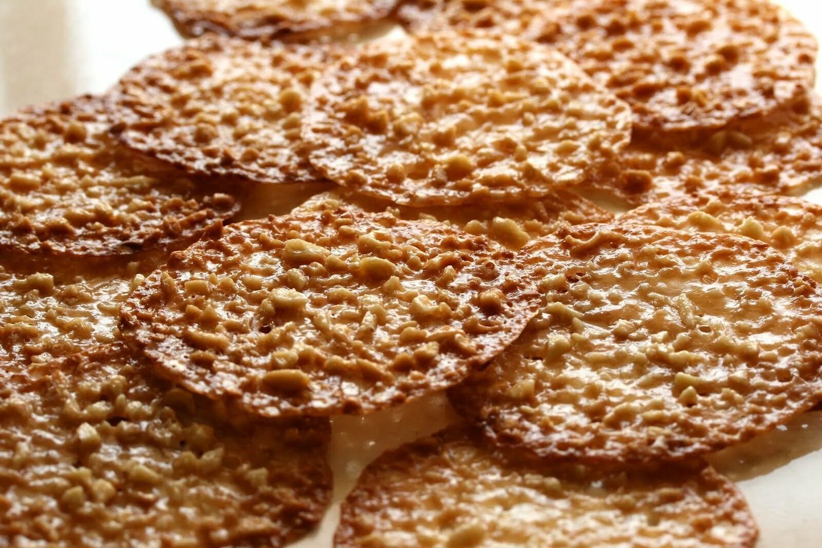 Миндальное кружевное печенье