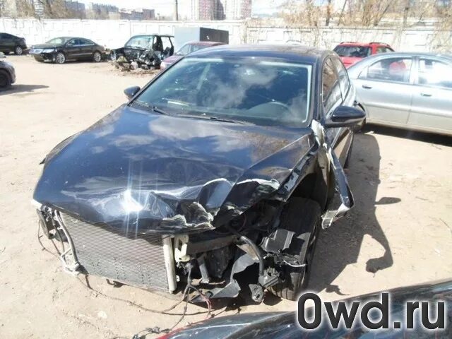 Рено логан битые. Битая машина. Тойота королла серебристая 120 кузов битая. Битый шевроле круз 2011. Гранта лифтбек битая.