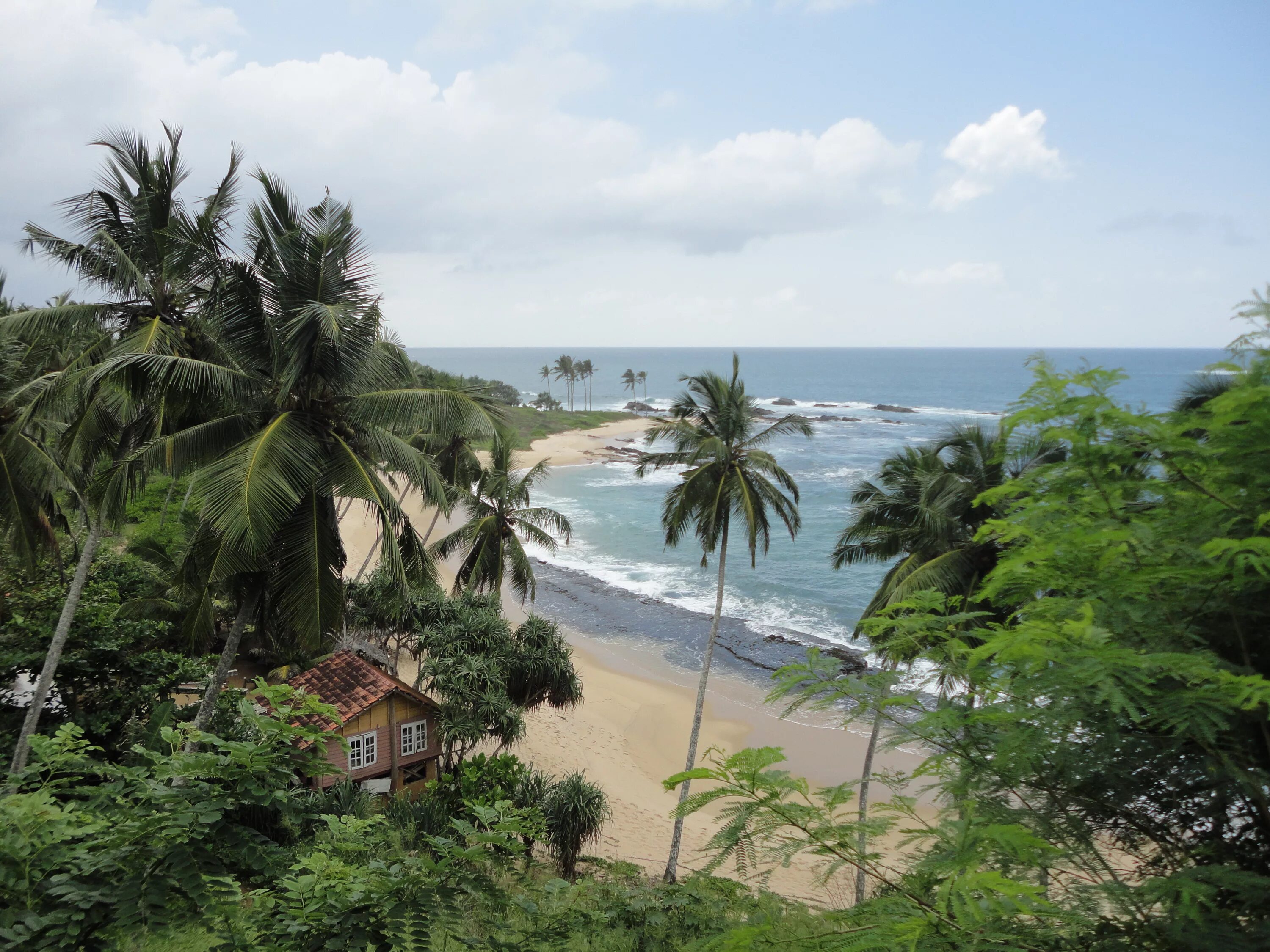 южное побережье шри ланки. тангалле от коломбо. южное побережье шри ланки. пляж унаватуна шри ланка. южное побережье шри ланки.