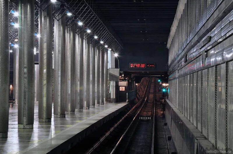 Новосибирский метрополитен новосибирск. Станция метро Гагаринская Новосибирск. Метро Гагарина Новосибирск. Станция метрополитена Гагаринская. Гагаринская метро станция Новосибирск метро.