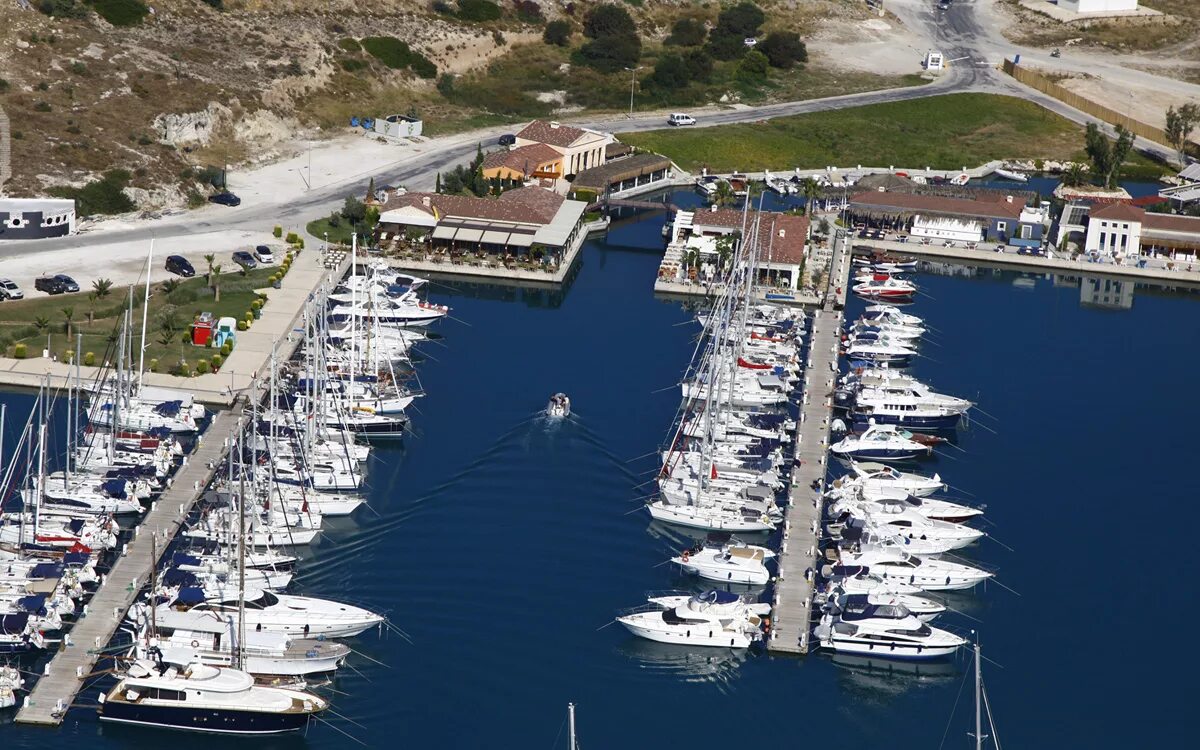 Ватер порт ирландии. Port marina. Стоянка для лодок. Гавань фото. Гавань.