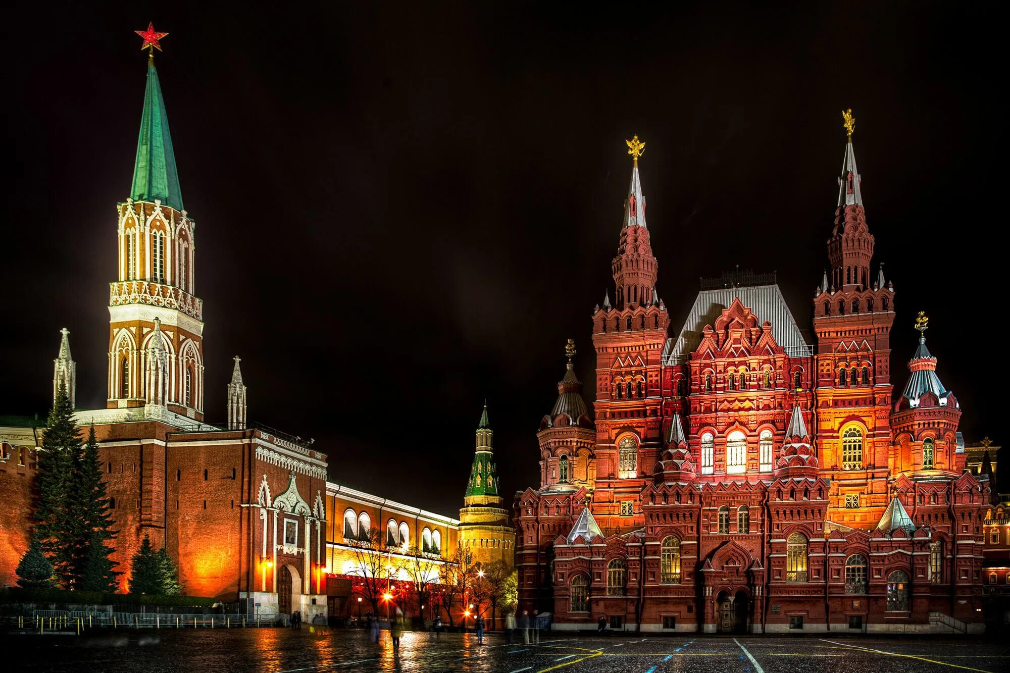 Red square hyperion