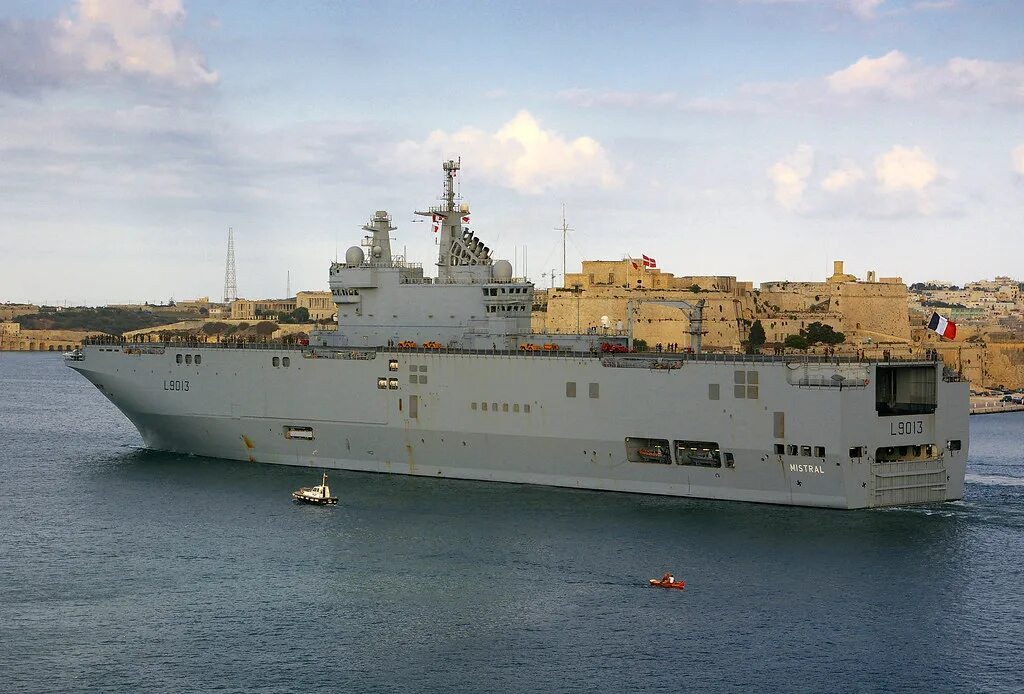 Мистраль металл. French ship mistral l9013. мистраль вмс. египет мистраль порт. судно л-12..