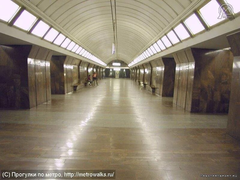 Дмитровка станция метро. Дмитровка станция метро