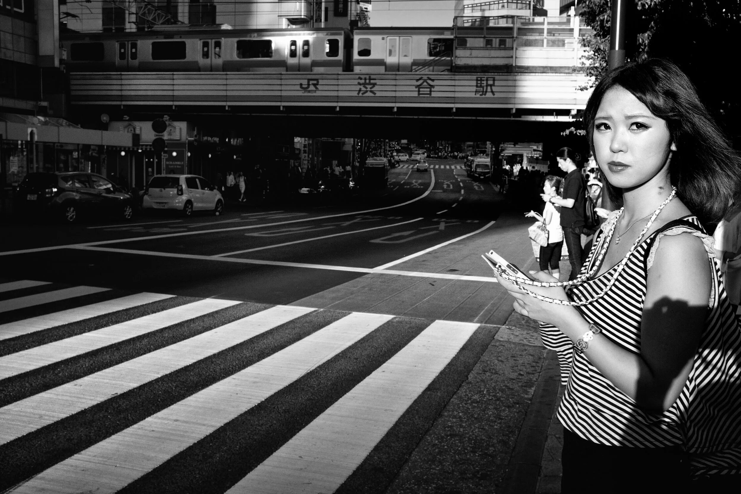 Tokyo black. Tatsuo Suzuki фотограф. Япония чб. Черно белый Токио. Черно белая Япония.