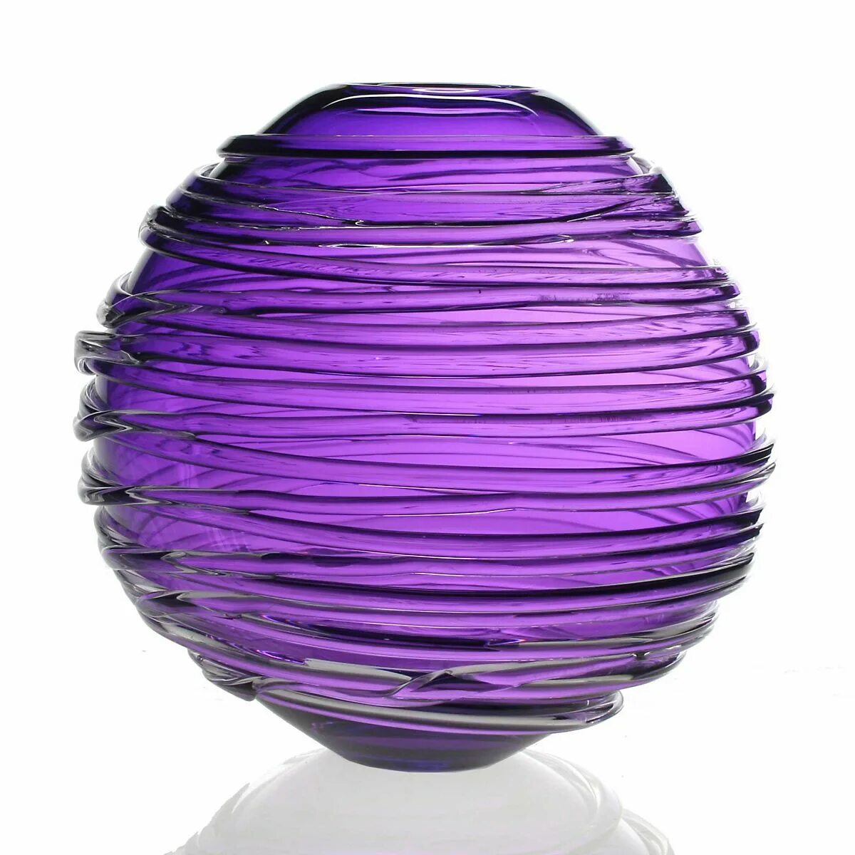 Фиолетовое стекло. Фиолетовое желе. Ваза цветная. Сиреневое стекло под драгоценный камень. Ваза фиолетовая стеклянная.