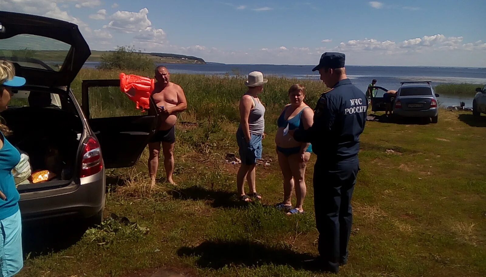 Водоохранная жизнь. Водный кодекс 2006. Водный кодекс картинки. Группа ДНД на отдыхе.