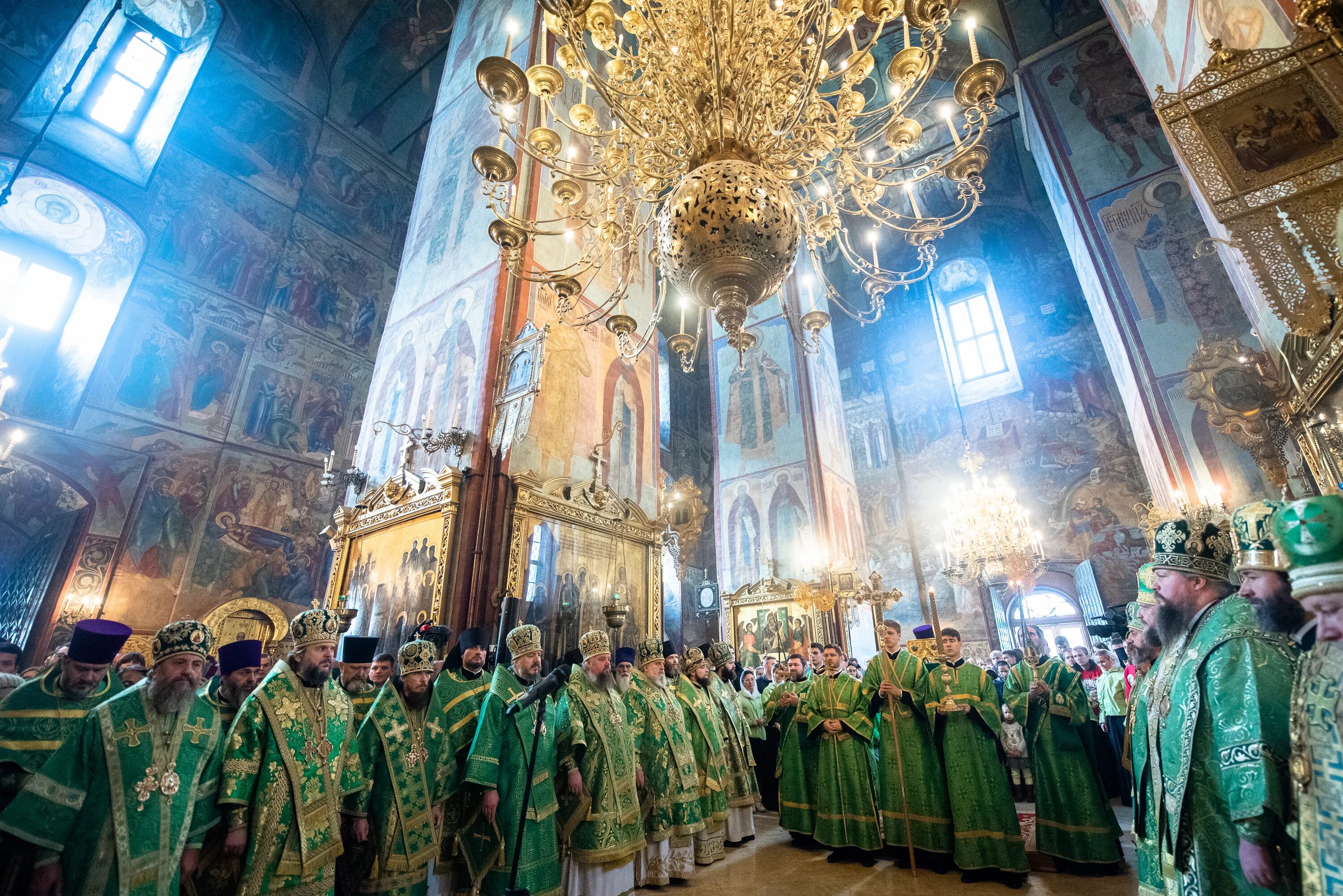 храм сергия радонежского троице сергиева лавра. обретение мощей преподобного сергия радонежского. новости лавры сергиев. братия троице сергиевой лавры,1917 год. новости лавры сергиев.