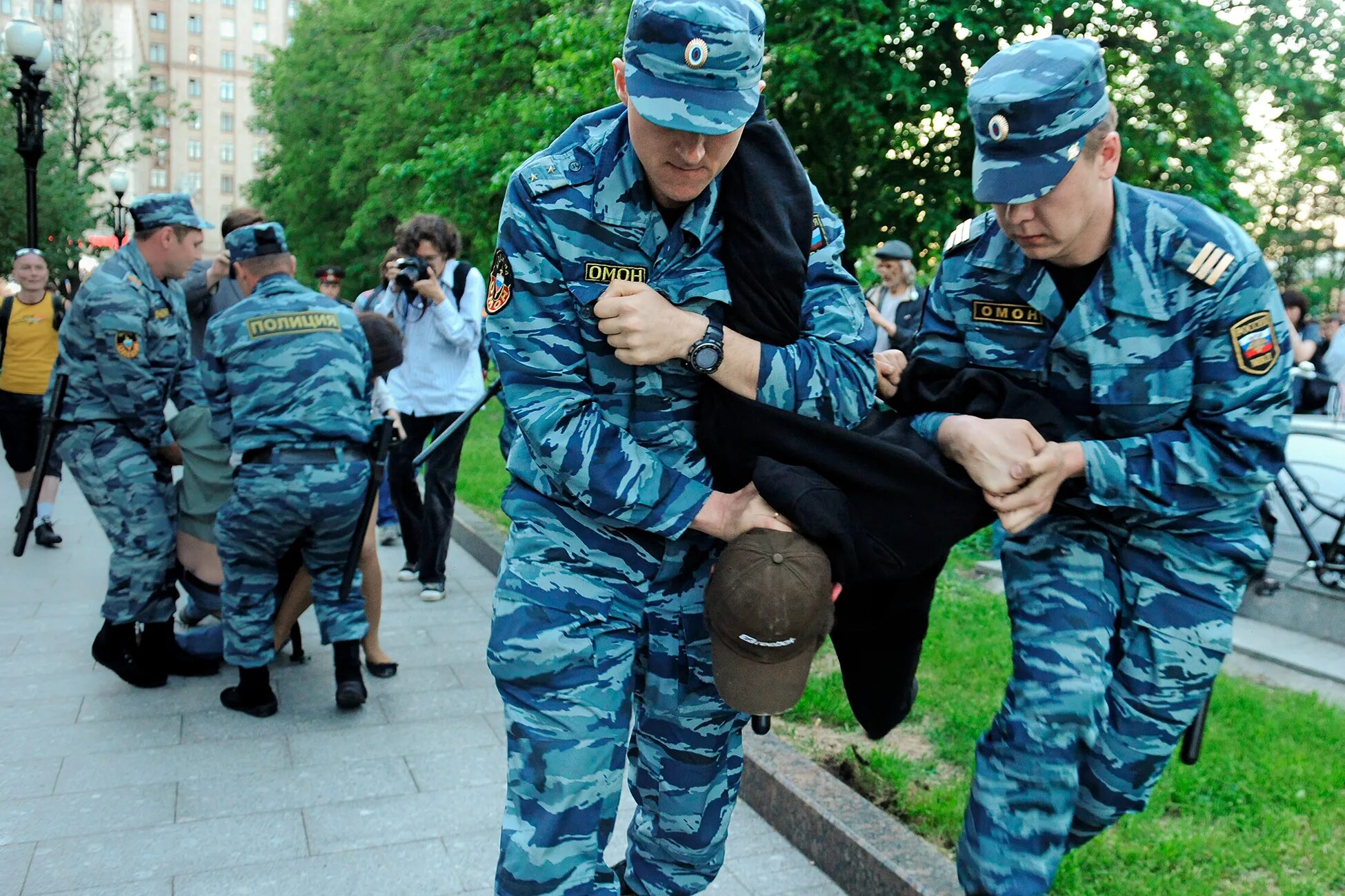 Питерские полицейские. Квартира полиция. Угрожают полицией. Оскорбление сотрудника полиции. Угрожают полицией.