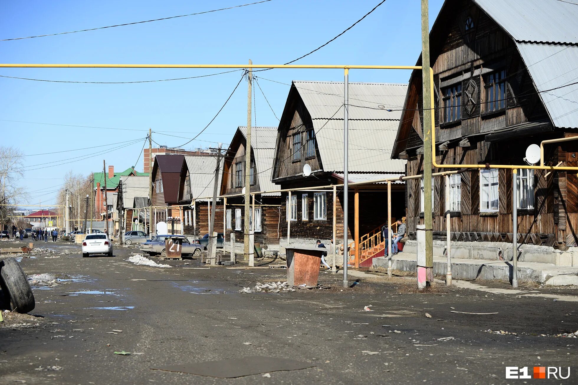 цыгане в россии. цыганский поселок. цыганский поселок в росси. берегово закарпатье цыгане. застройка цыганского поселка юго запад екатеринбург.