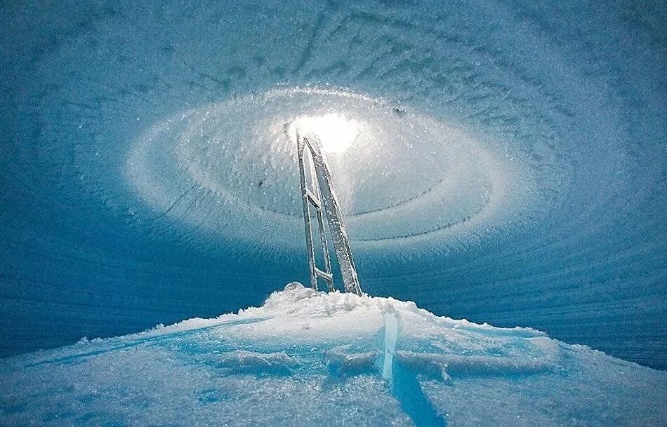 Озеро Восток в Антарктиде. Новолазаревская станция в Антарктиде. Подледное озеро Восток в Антарктиде. Ледяные башни и пещеры вулкана Эребус. Под ледовый