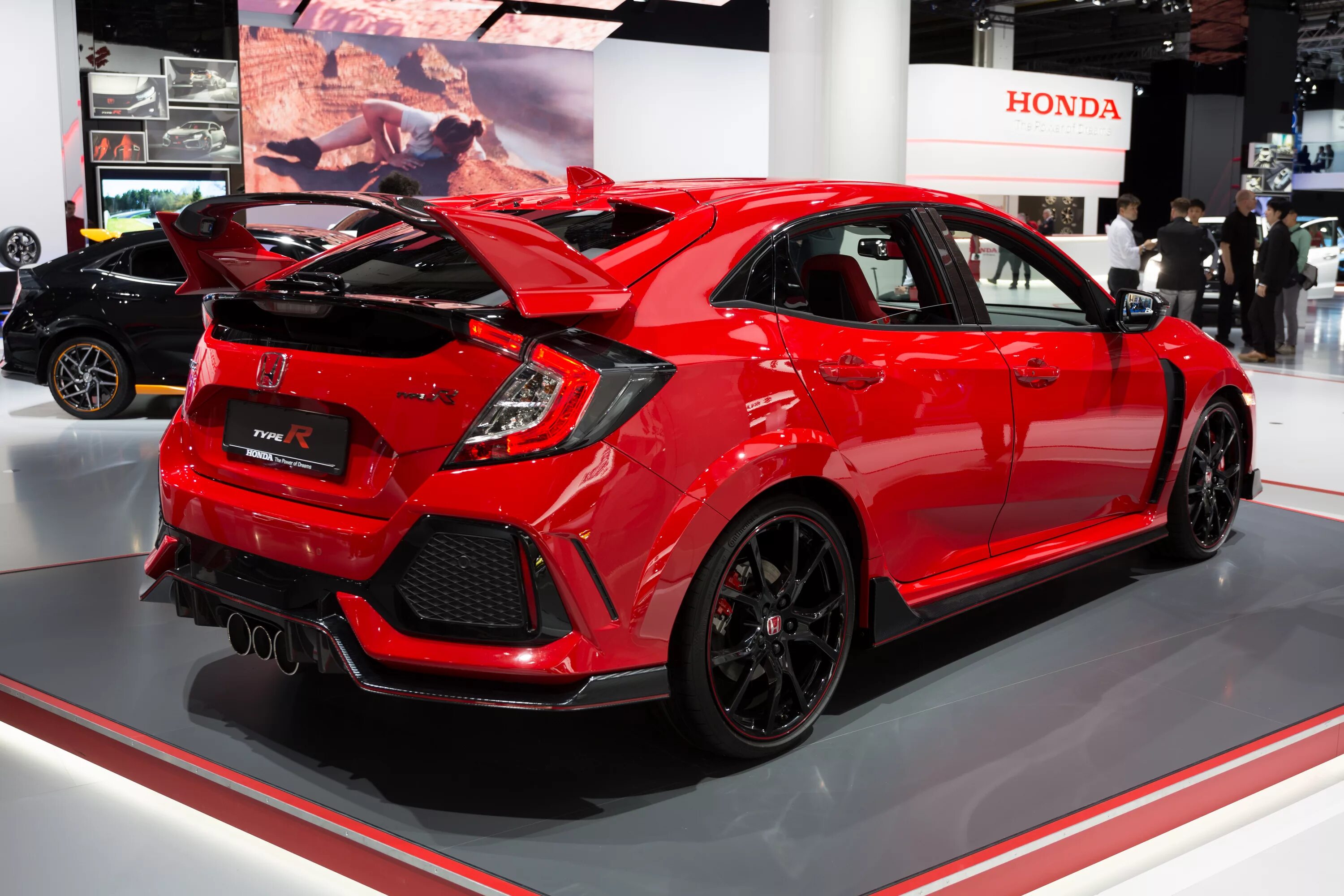 New type r. Хонда Цивик тайп р 2017. Хонда Цивик Type r 2017. Новая Хонда Цивик Type r. Новый Хонда Цивик тайп р.