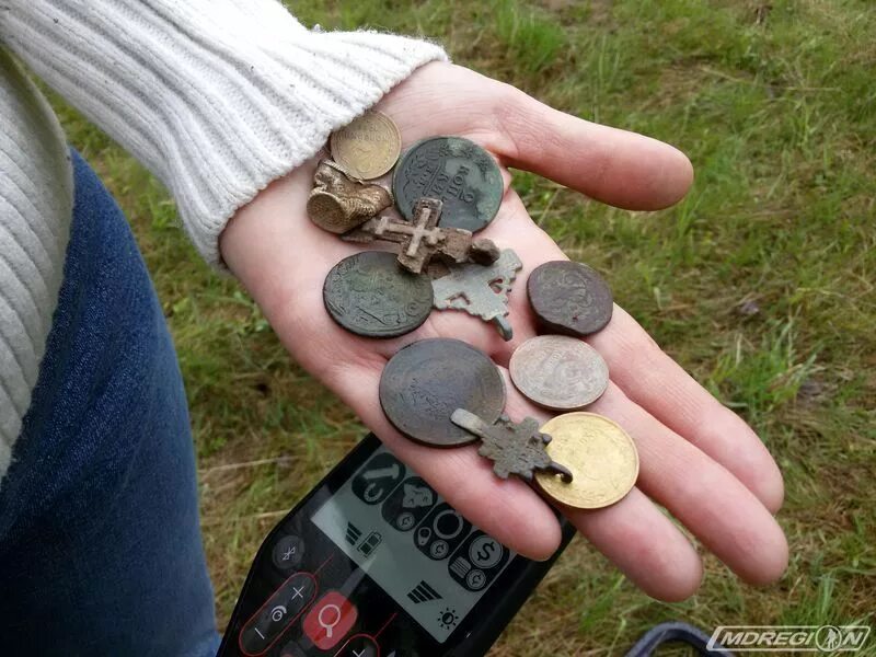 Можно ли пользоваться металлоискателем. Находки на металлоискатель 2025. находки на металлоискатель. самые необычные находки с металлоискателем. дорогие находки металлоискателем.