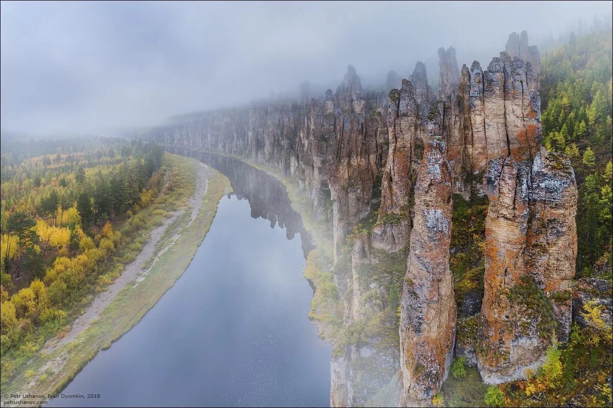 Фото республики саха якутия. Река синяя Синские столбы. Река синяя Якутия. Якутия река синяя Синские столбы. Ленские столбы и Синские столбы.