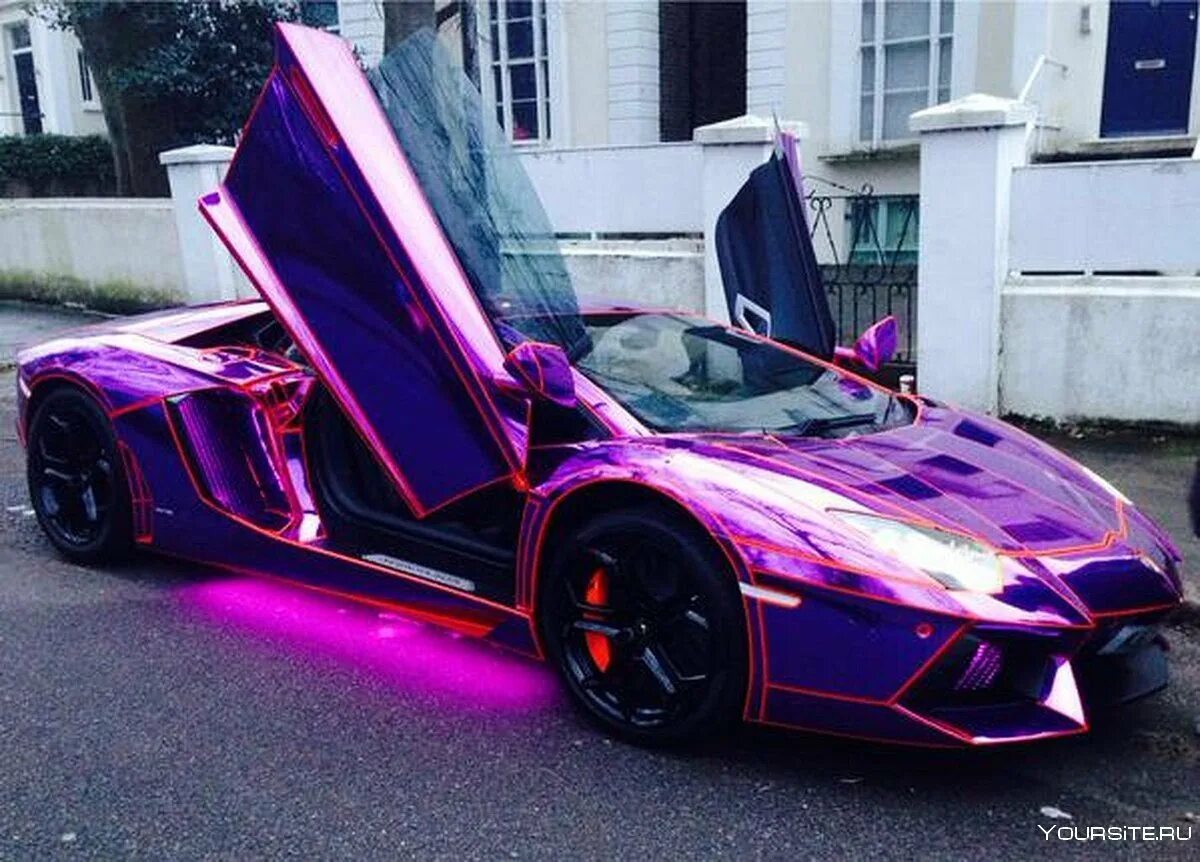 Фотки самой крутой. Lamborghini aventador lp700-4 фиолетовый. Ламборджини авентадор хамелеон. Ламборджини авентадор розовая. Крутые машины.