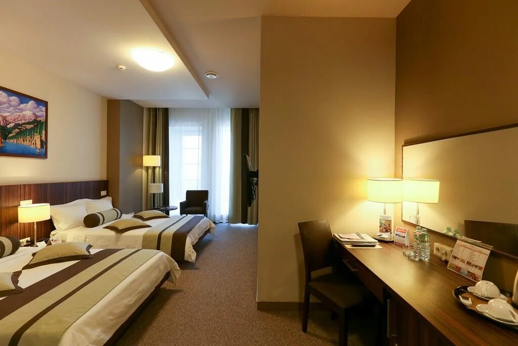 Best western русский манчестер. Отель манчестер иваново. Гостиница бест вестерн иваново. Отель best western иваново. Отель на бубнова иваново.