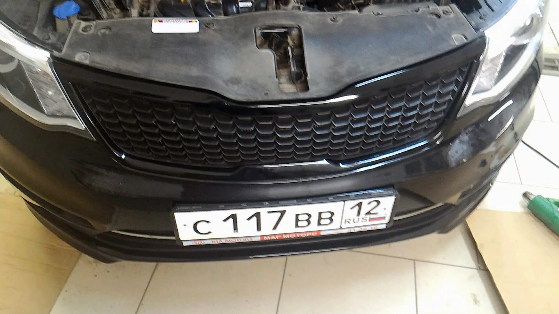 ✔ 6. Сетка в решетку радиатора KIA Rio - KIA Rio (3G), 1,4 л, 2015 года тюнинг D