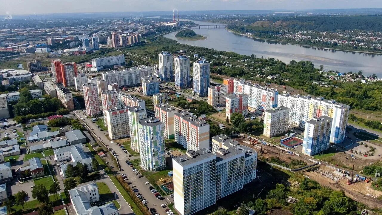 Жилые комплексы в кемерово. Новостройки кемерово. Кемерово-сити жилой комплекс. Притомская набережная 21а кемерово. Новостройки кемерово.