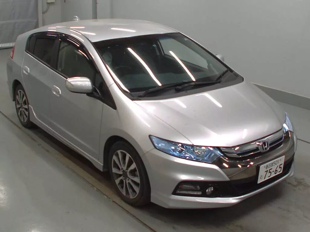 Инсайт купить. Honda Insight ze3. Хонда Инсайт 2012 ze3. Honda Insight ze2 Mugen. Хонда Инсайт гибрид ze3.