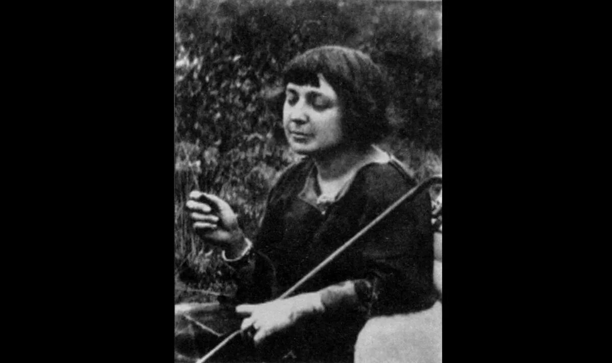 Цветаева в париже. Писательница марина цветаева. марина цветаева 1915. поэтесса марина цветаева. цветаева 1941.