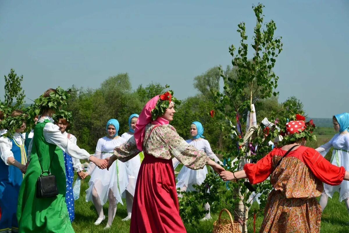 С праздником Троицы. Празднование Троицы. Традиции празднования Троицы. Наряд на Троицу.