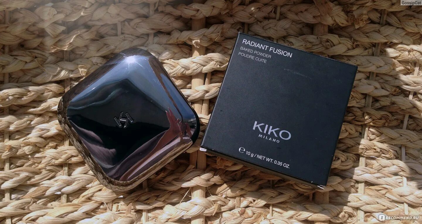 Kiko milano radiant fusion baked powder. Kiko milano пудра минеральная с эффектом сияния. Пудра kiko milano radiant fusion свотчи. Kiko radiant fusion baked powder. Пудра кико милано матирующая.