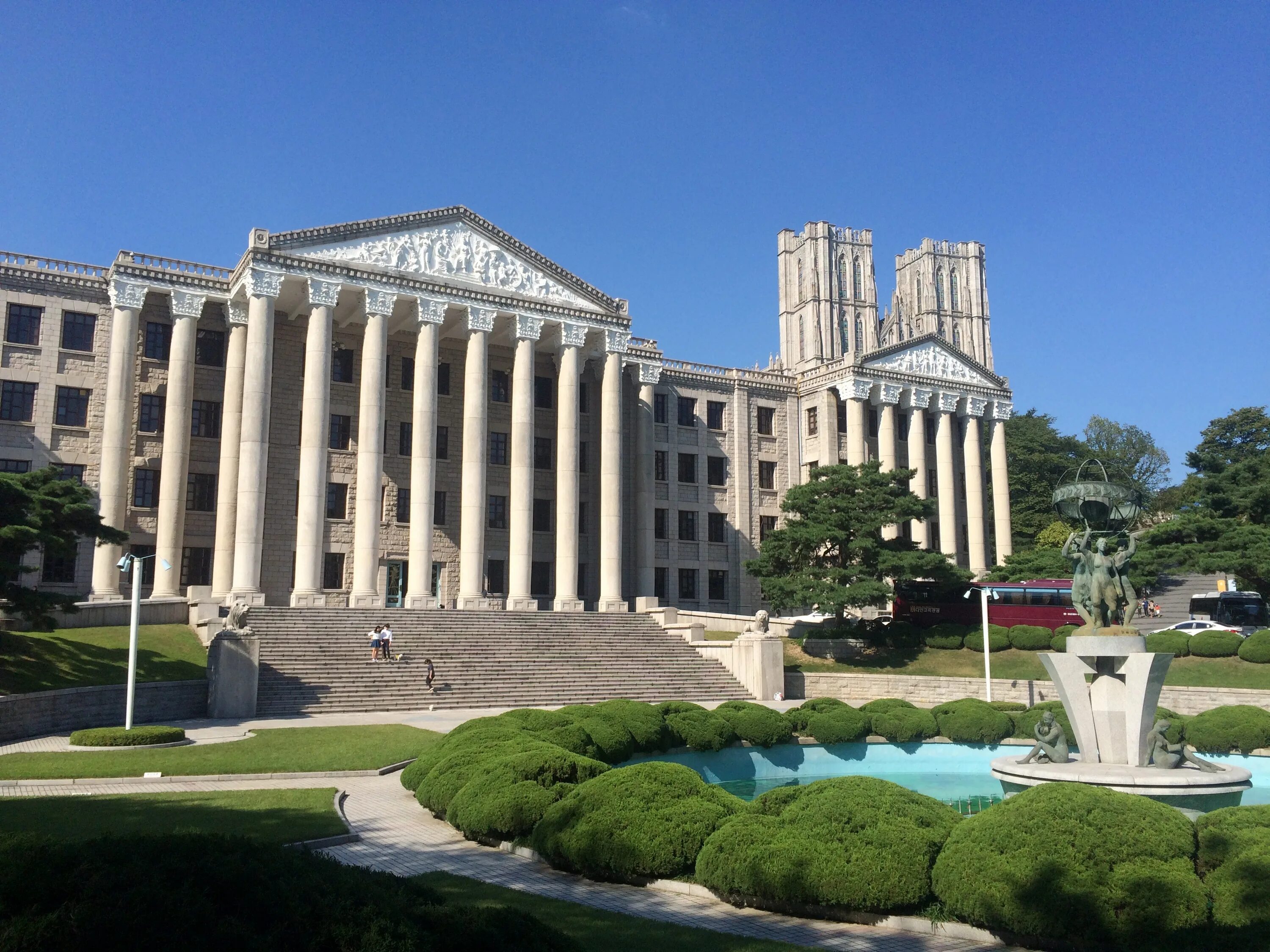 University picture. Университет Кенхи кампус. Kyung Hee University, Южная Корея. Кенхи Корея. Национальный университет Чеджу.