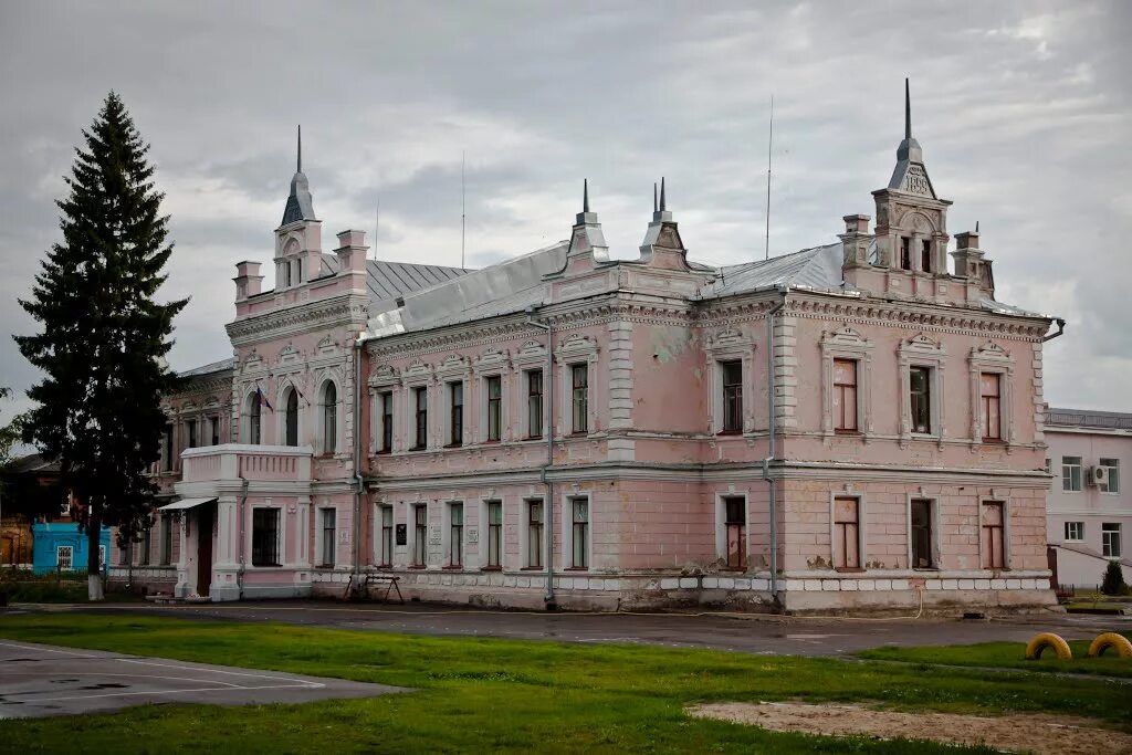 Здания борисоглебска. Гимназия борисоглебск. Борисоглебск воронежская область. Борисоглебск. Здания борисоглебска.