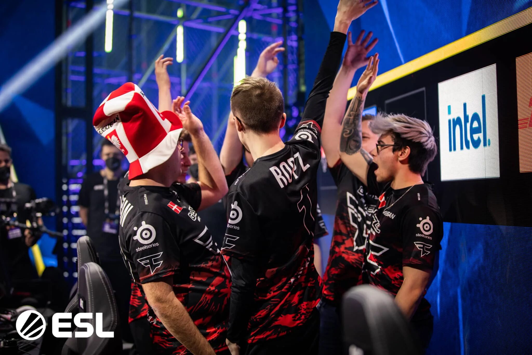 Iem katowice 2024 playoffs. FAZE Clan 2022. Команда FAZE 2022. Twistzz FAZE 2022. G2 Katowice 2022.