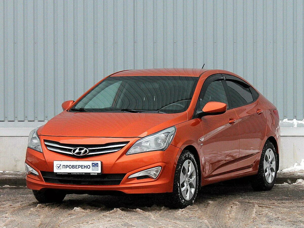 Хендай солярис какое поколение. Hyundai Solaris 1 поколение. Hyundai Solaris 1 Рестайлинг. Hyundai Solaris 1.3. Солярис 1 рест.