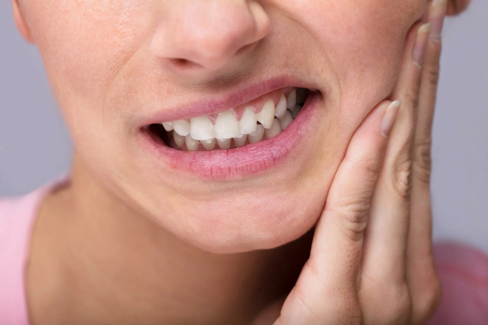 Сильная чувствительность зубов