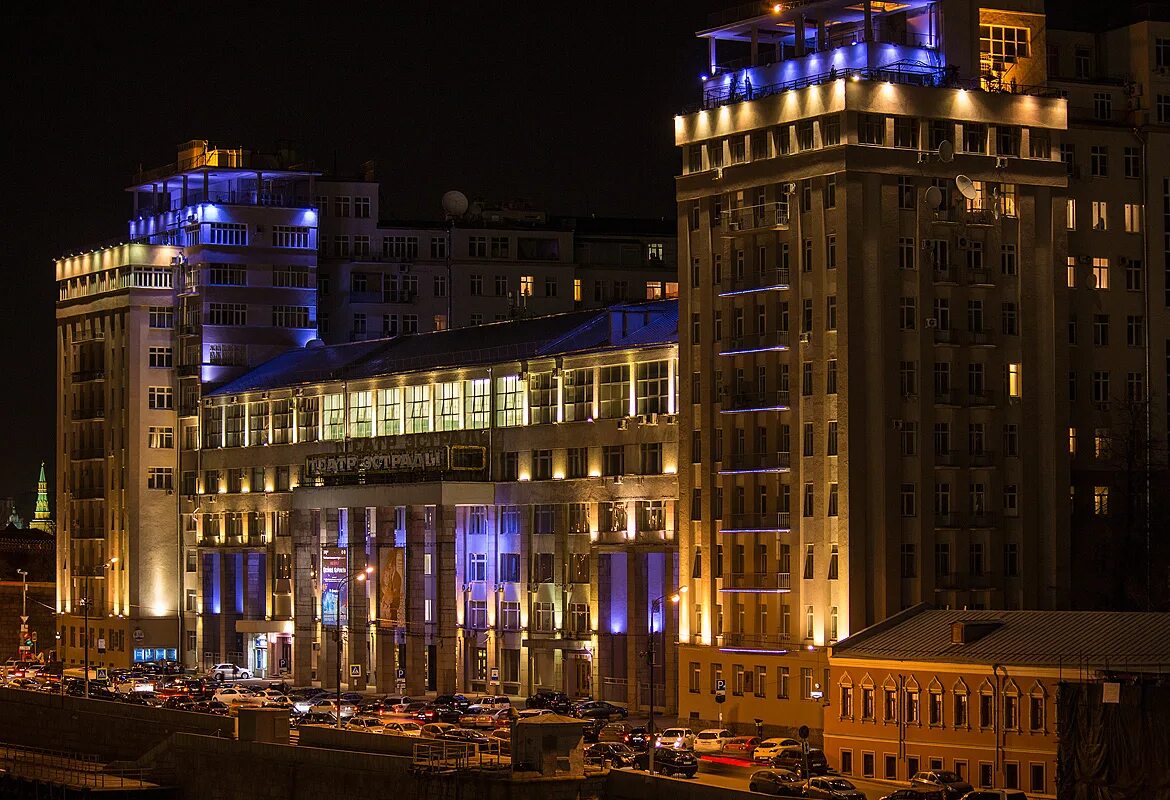 дом на серафимовича 2 в москве. берсеневская набережная театр эстрады. московский государственный театр эстрады. московский государственный театр эстрады. московский государственный театр эстрады.