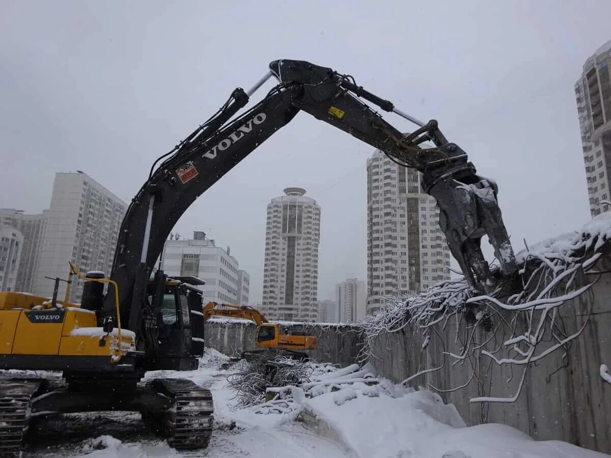 Экскаватор-разрушитель Volvo ec480dhr. Volvo ec290blc Prime. Экскаватор Вольво 480 разрушитель. Volvo 360 экскаватор разрушитель.