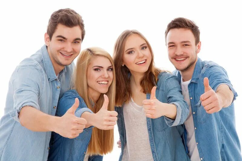 групповая психотерапия. удивленные лица нескольких людей. люди дают пять. люди хорошо приспосабливаются в коллективе. студенты улыбаются.