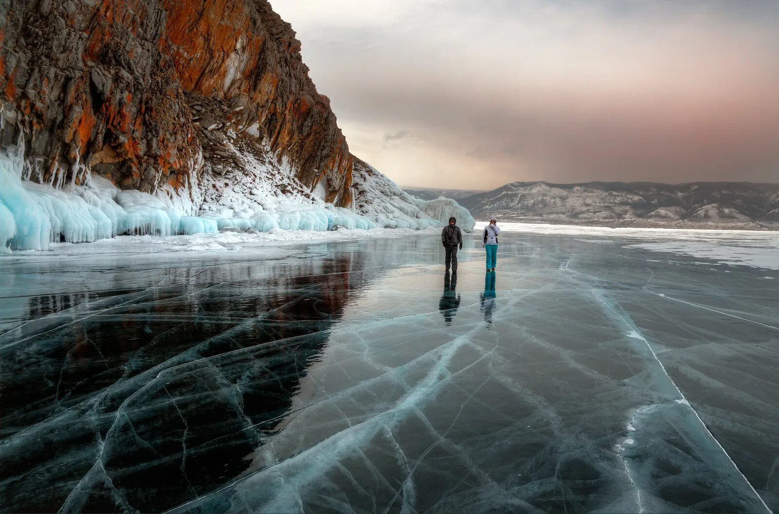 Замершее салсотто. Красивый лед. Байкал зимой. Лед фото. Замерзшее озеро.