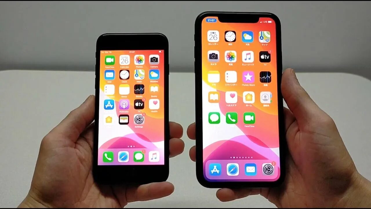 Iphone XR 8 se2. Айфон se 2 Mini. Iphone se 2020 vs iphone XR. Айфон XR И айфон 11.