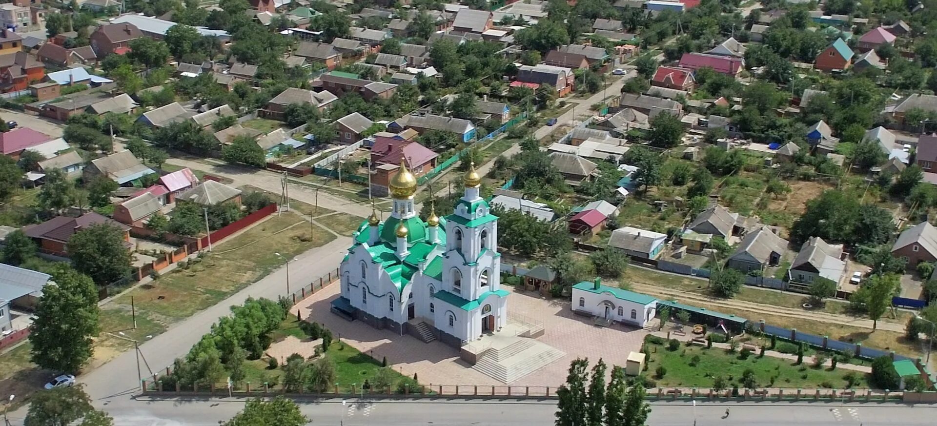 Сальск лучший. Церковь Димитрия Ростовского (Сальск). Г Сальск Ростовской области. Сальск Сальский район. Храмы Сальска Ростовской области.