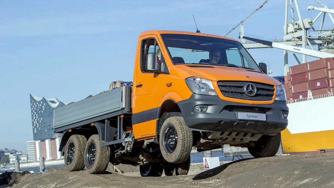 Mercedes Sprinter 6x6. Мерседес Спринтер 6 на 6. Мерседес Бенц Спринтер 6х6. Мерседес Спринтер 6х6 бортовой.