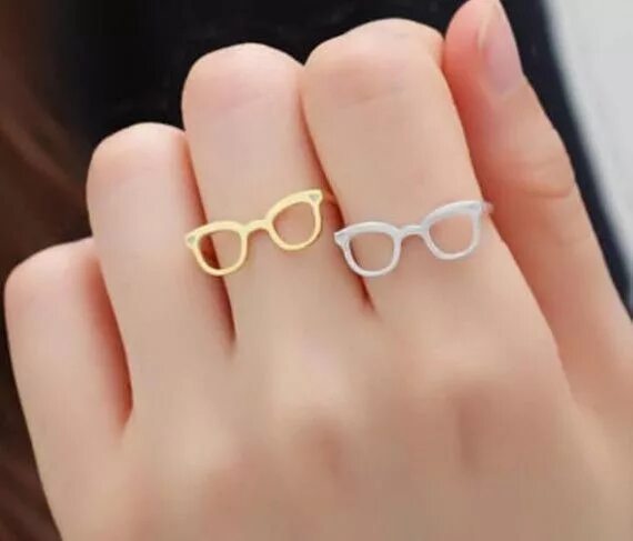 Ring glasses. Очки с колечком. Дужка кольца. Кольцо для очков. Кольцо с очками.