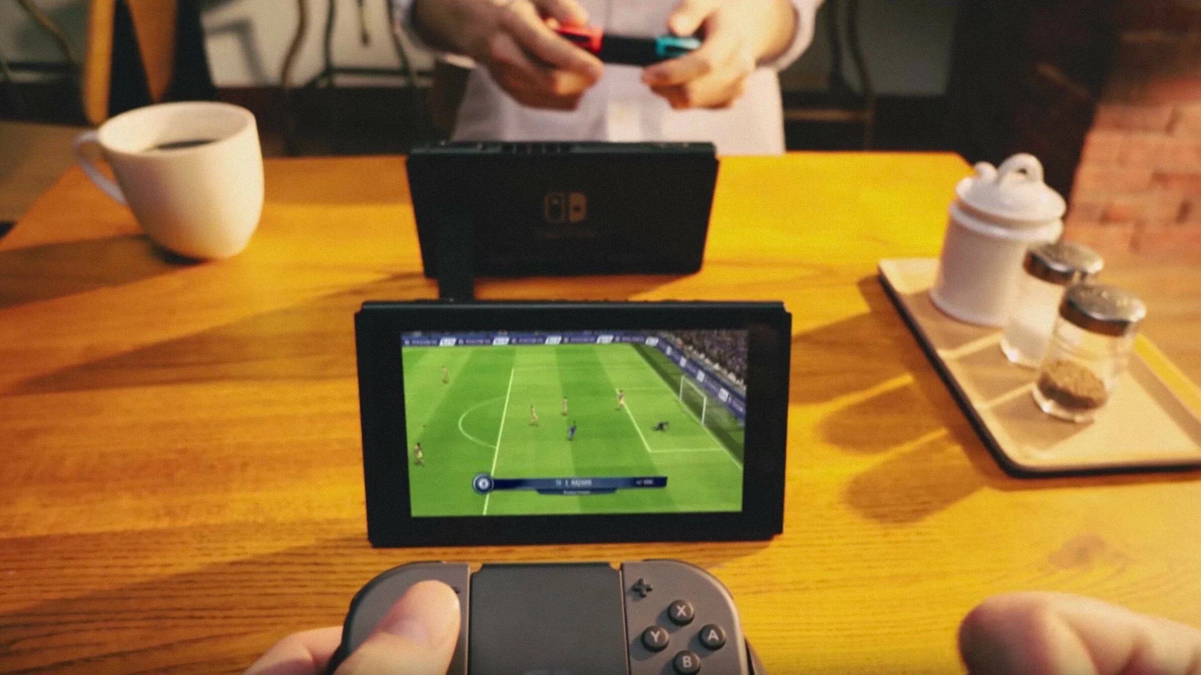 Как играть на Нинтендо вдвоем в FIFA 21. Симулятор nintendo switch