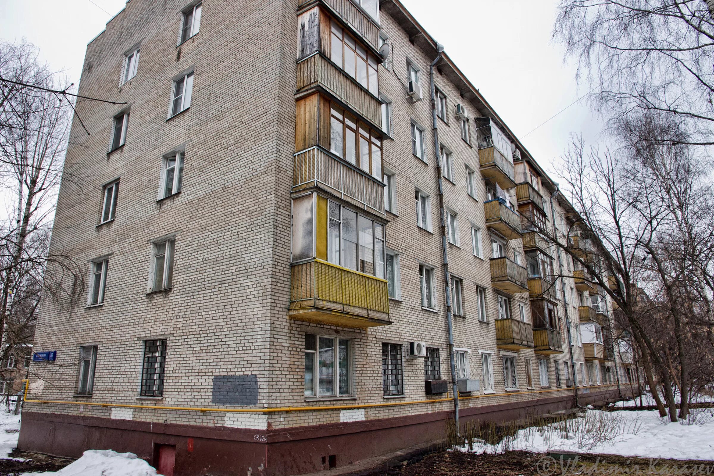 Дом 5 фото. Дом серии i-511. Пятиэтажки серии 1-511. Артамонова 18,корп 2. 1-511 Кирпичный пятиэтажный дом..