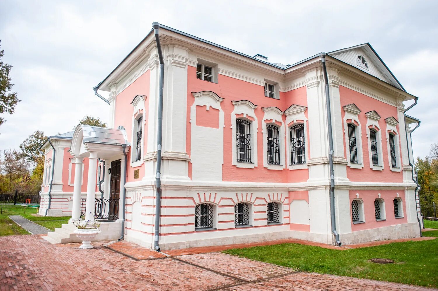 экскурсии музеи усадьбы. дом музей в болдино. веневитинова. музей тютчева в мураново. парк усадьба кусково.