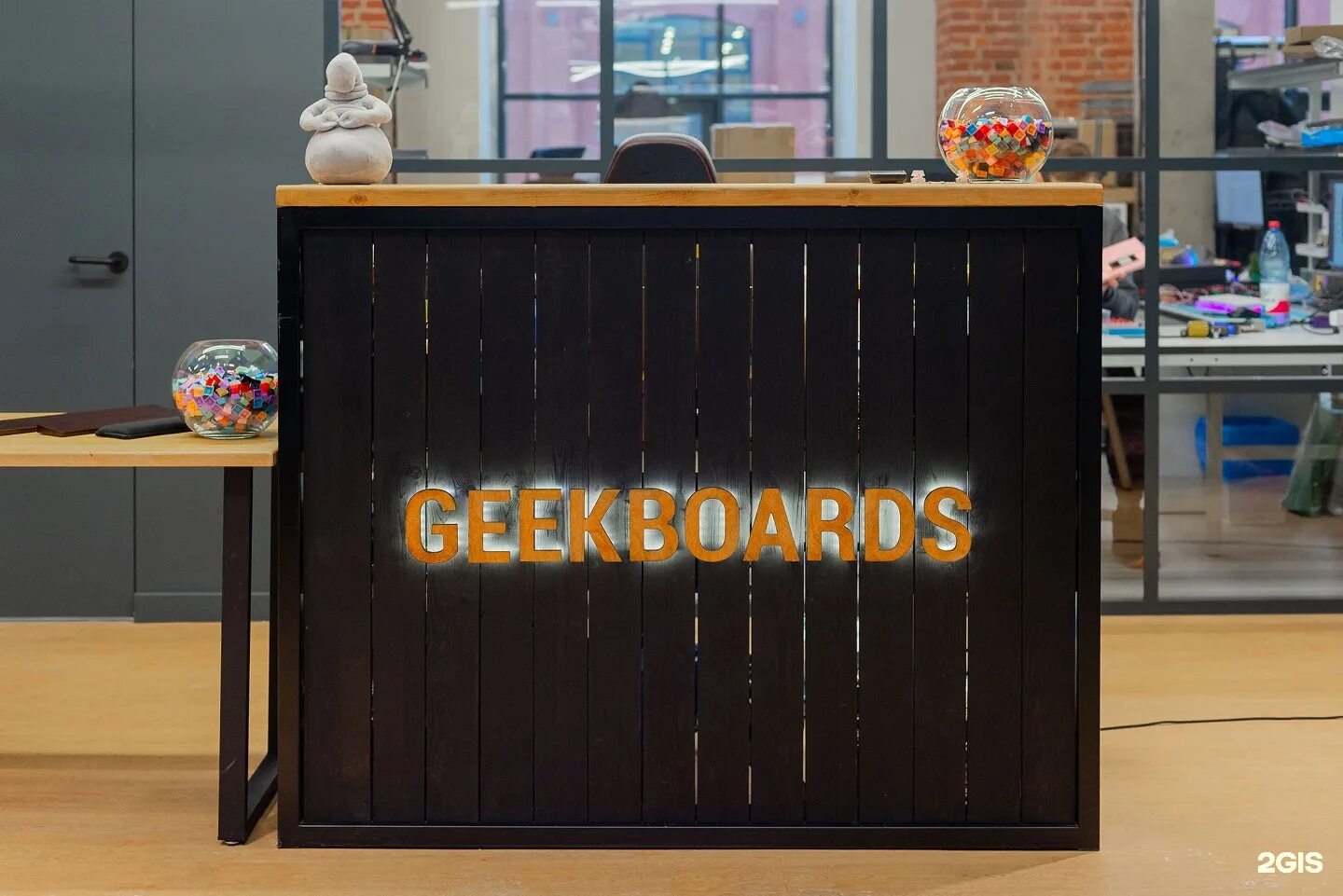 Geekboards. Geekboards москва. geekboards шоу рум. geekboards москва чертаново. geekboards магазин фото в москве.