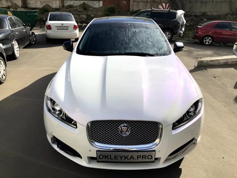 Пленка перламутр. KPMF белый перламутр. Jaguar XF 2014 белый перламутр. Ягуар XF белый матовый. Ягуар XF перламутр.