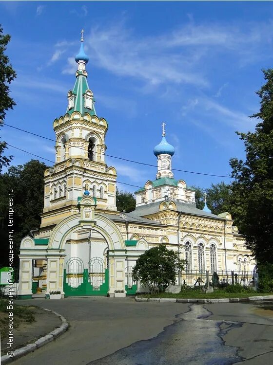 Пермь церковь на пермской 18. Храм успения егошихинское кладбище. Монастырь успения пресвятой богородицы пермь. Храм успения пермь. Успенская церковь пермь.