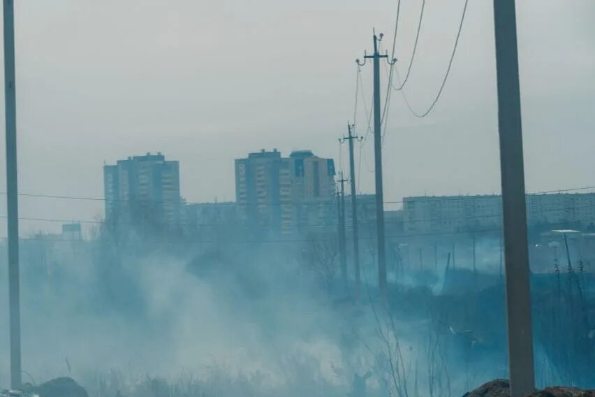 Пожар на даче. Происшествие в омске вчера. Пожар в частном доме. Пожар омск 2022. Омск новости 17 апреля.