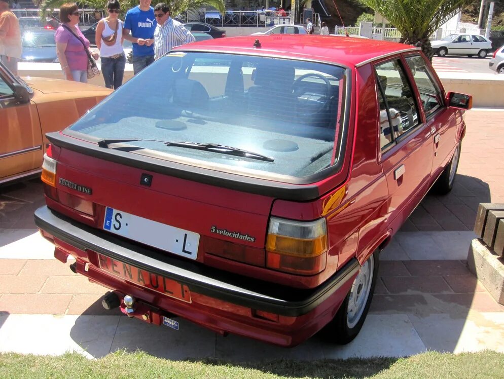 Reno 11f. Renault 11. Renault 11 хэтчбек. Рено 11 1983. Renault 11, 1984.