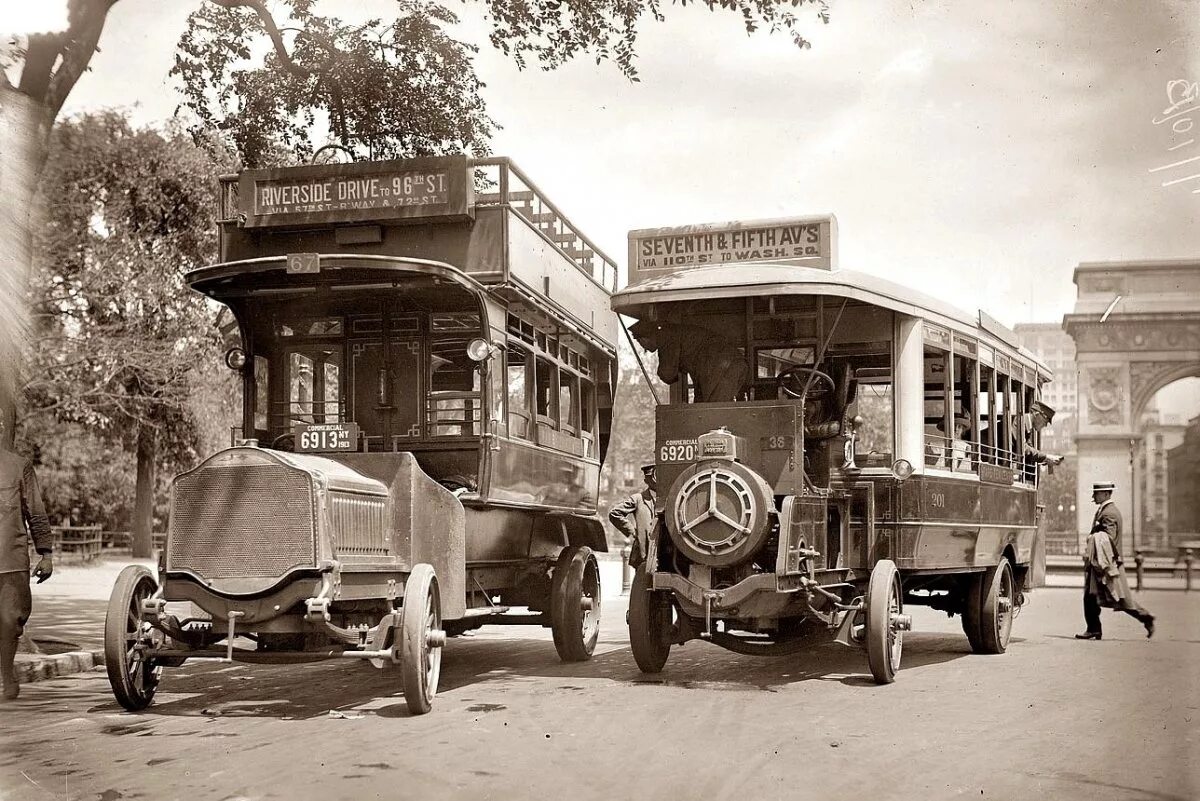 Автобус первую половину. Нью Йорк 1910. Нью Йорк 1913. Нью Йорк 1910 год. Нью Йорк 1900 1913.