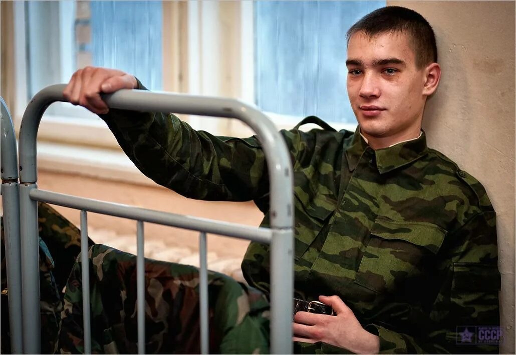 Почему срочники