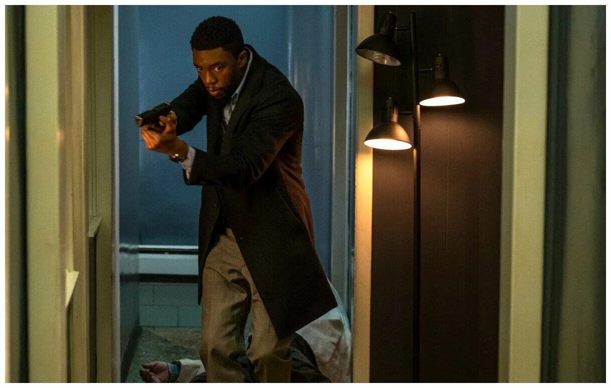 21 мост 1. тейлор китч 21 мост. 21 мост (2019). 21 мост 1. чедвик боузман фильм мост.